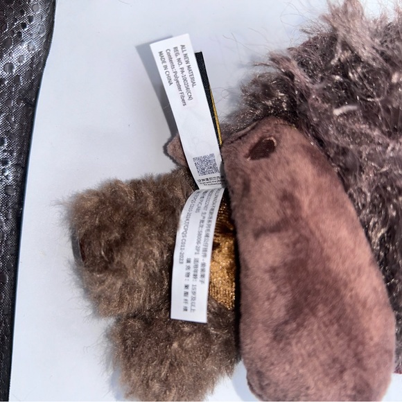 POP MART x Skullpanda You Found Me Series Sneaky Chestnut Doll Pendant - Picture 7 of 8